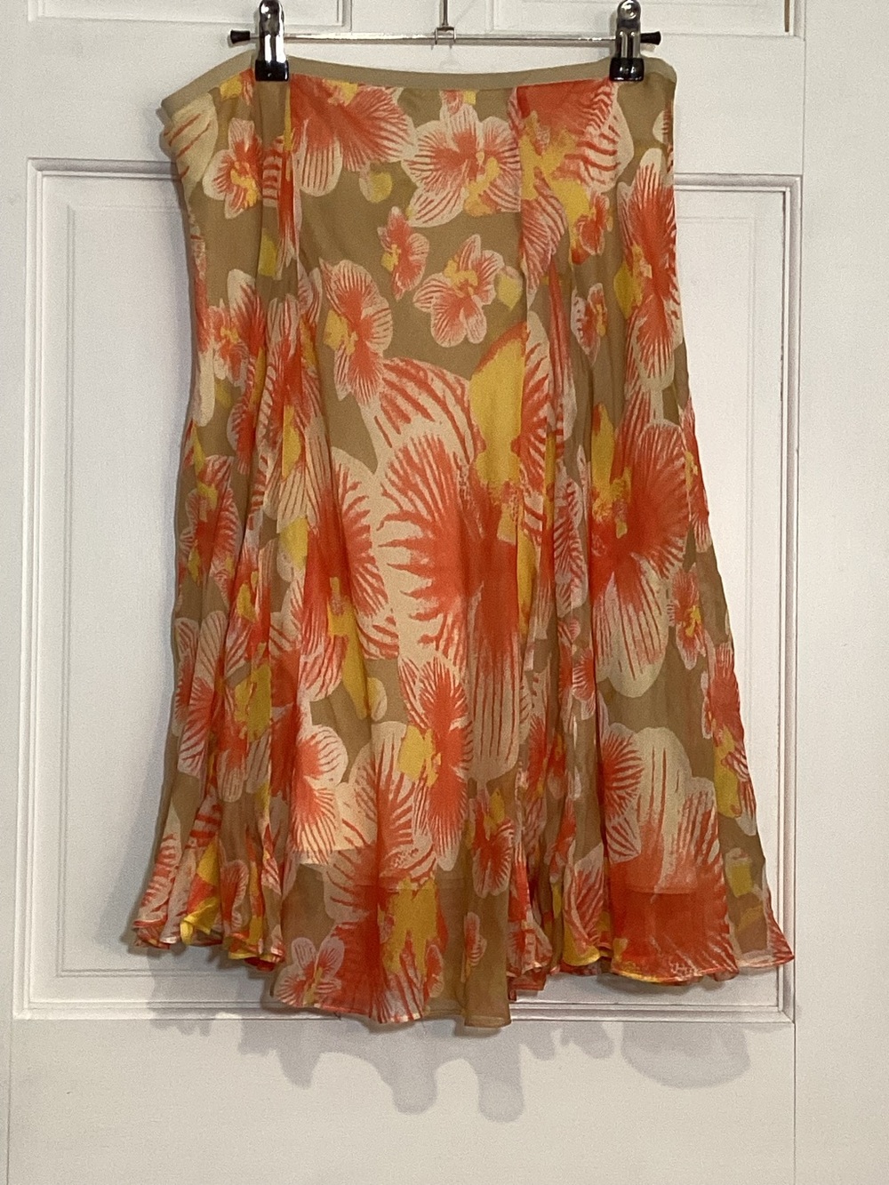 Diane Von Furstenburg Silk Floral A-Line Midi Skirt in Coral and Yellow Sz 10